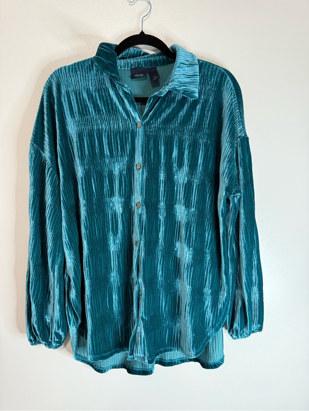 Day Trip Teal Crushed Velvet oversized  Button-Up Shirt/Jacket size XS